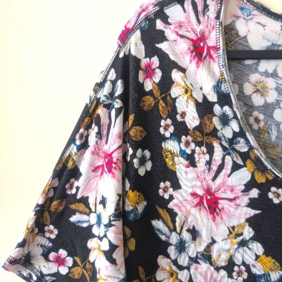 H&M V Neck Floral Drapey Oversized Short Sleeve Blouse Medium - Picture 3 of 5